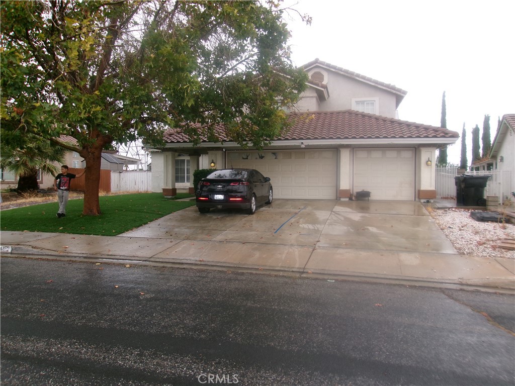 main property photo 8