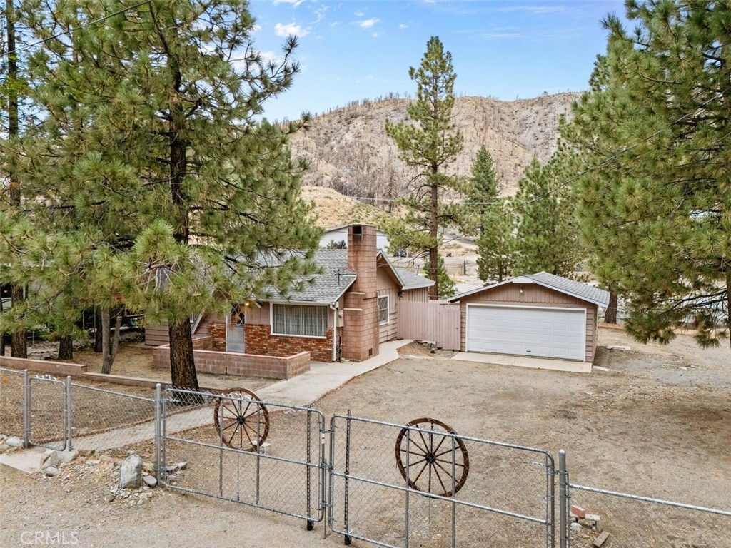 main property photo 9