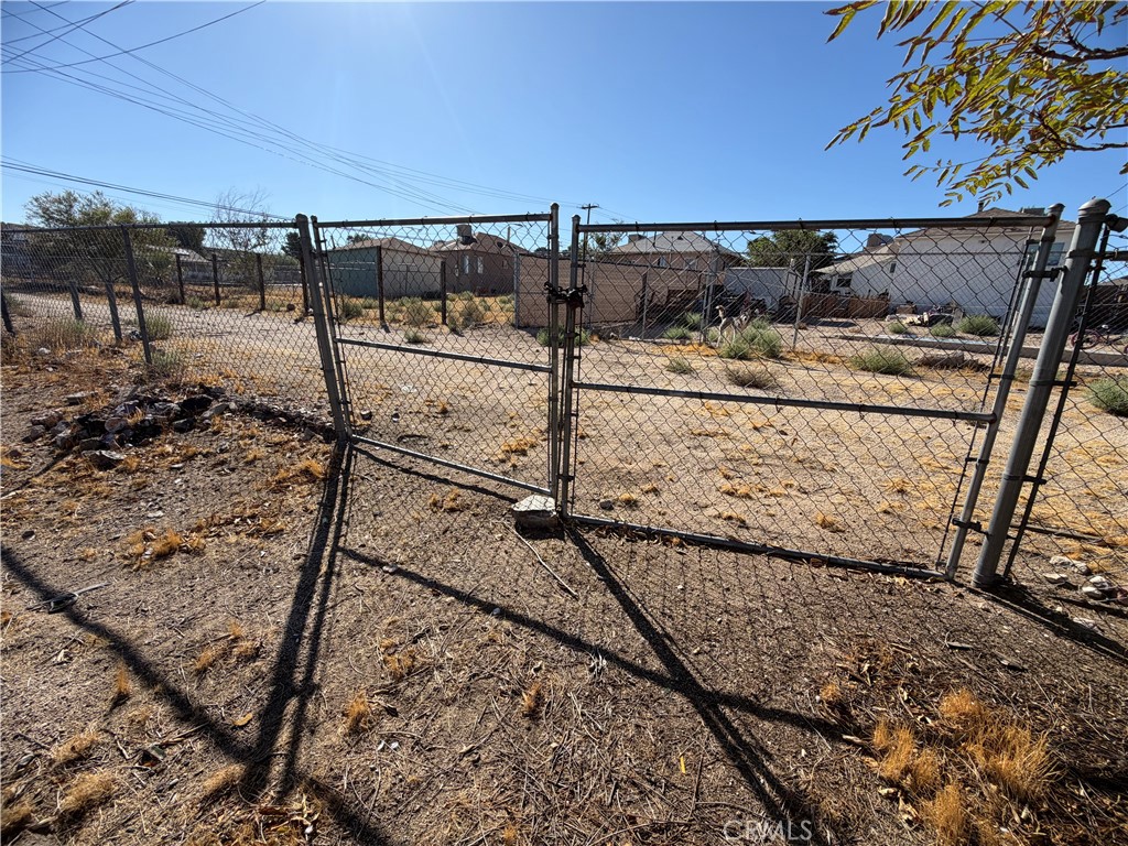 main property photo 26