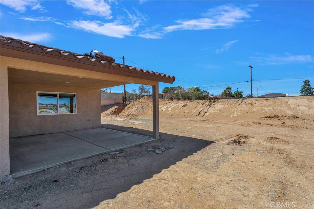 main property photo 28
