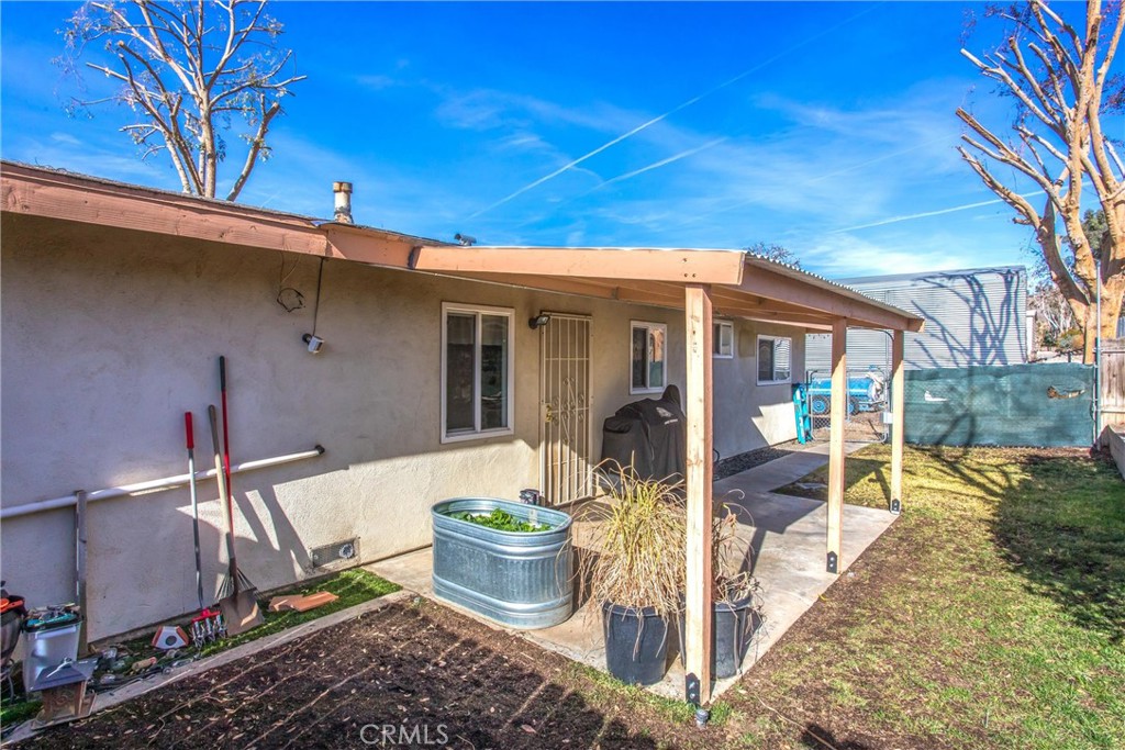 main property photo 15