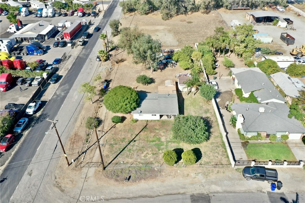 main property photo 10