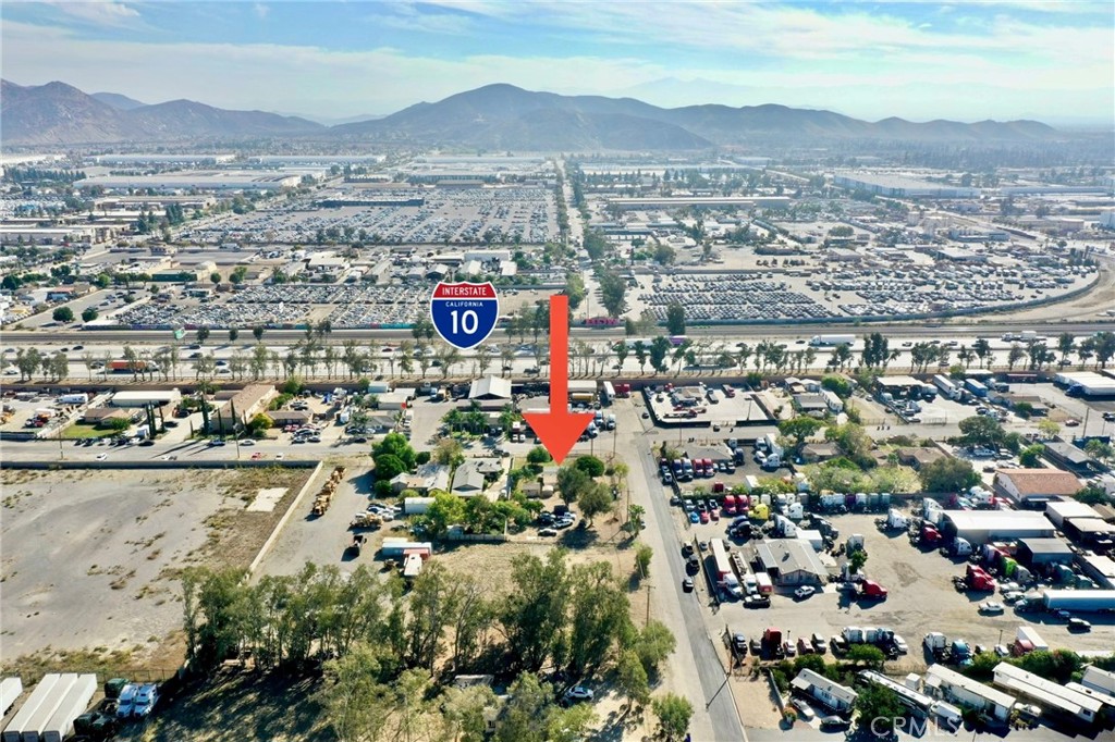 main property photo 13