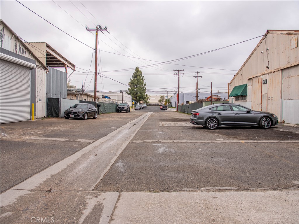 main property photo 23