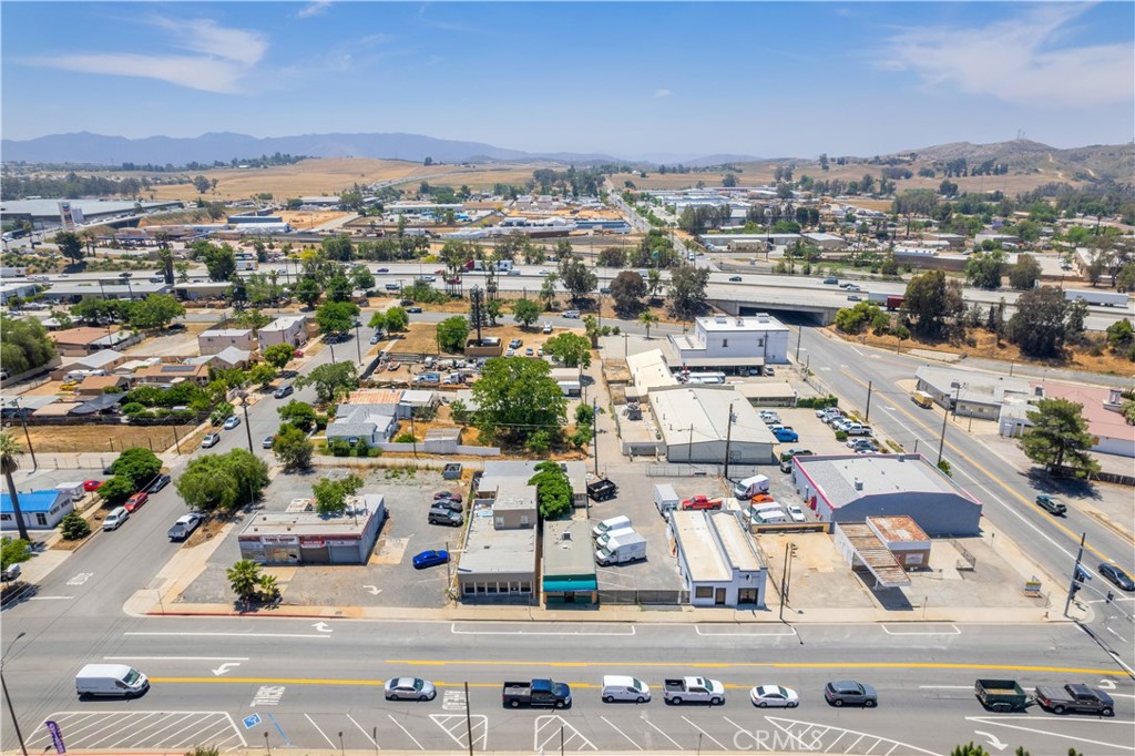 main property photo 7