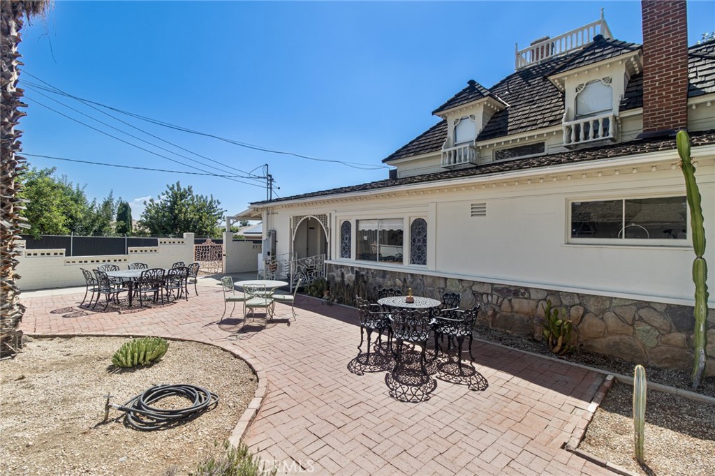 main property photo 22