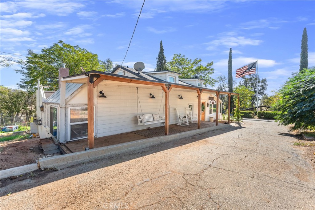 main property photo 45