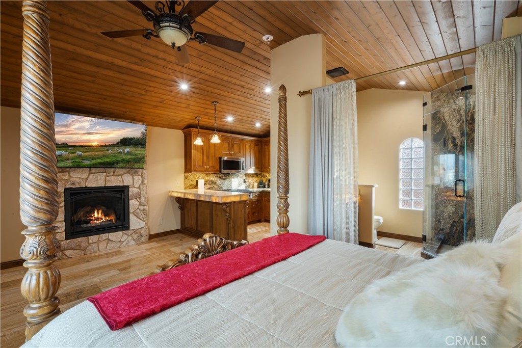 main property photo 54