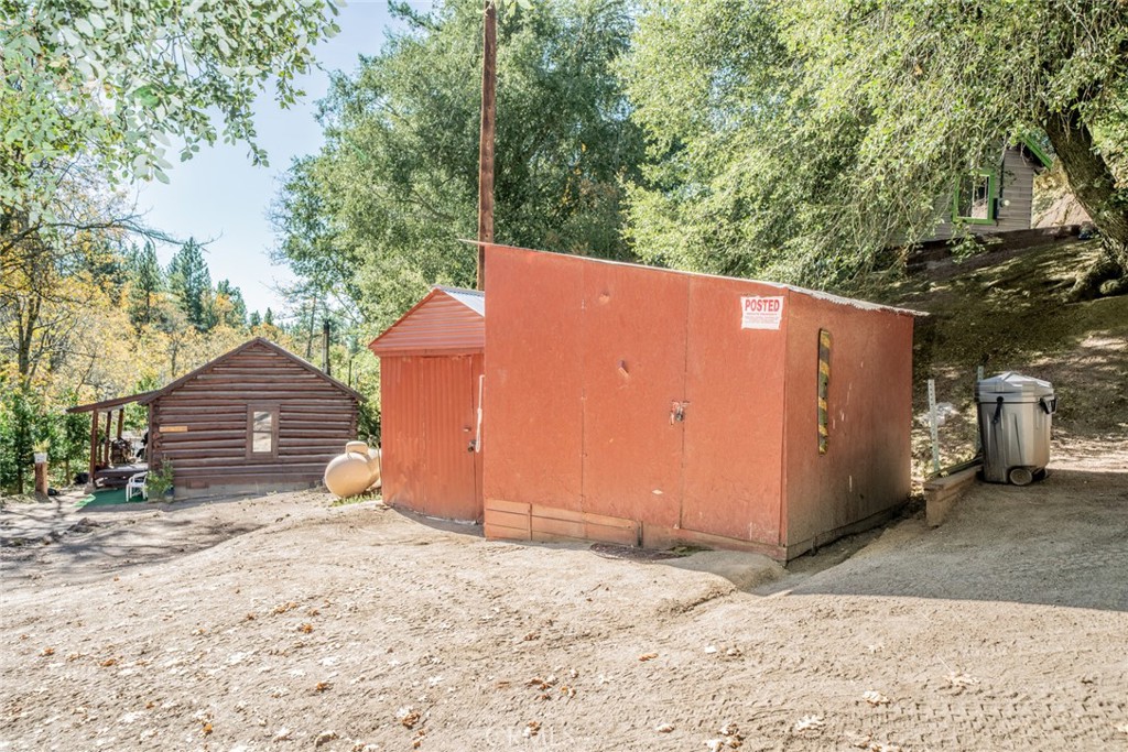 main property photo 30