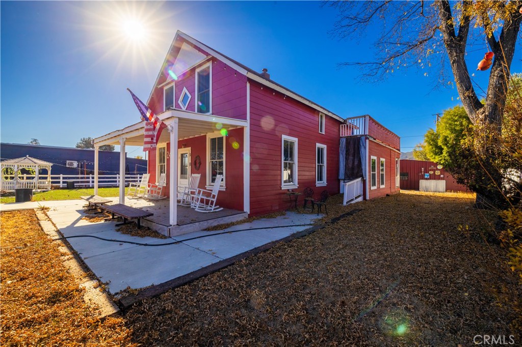 main property photo 4