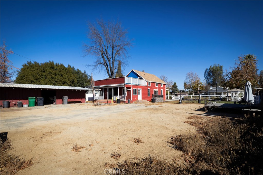 main property photo 7