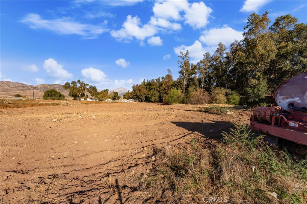 main property photo 14