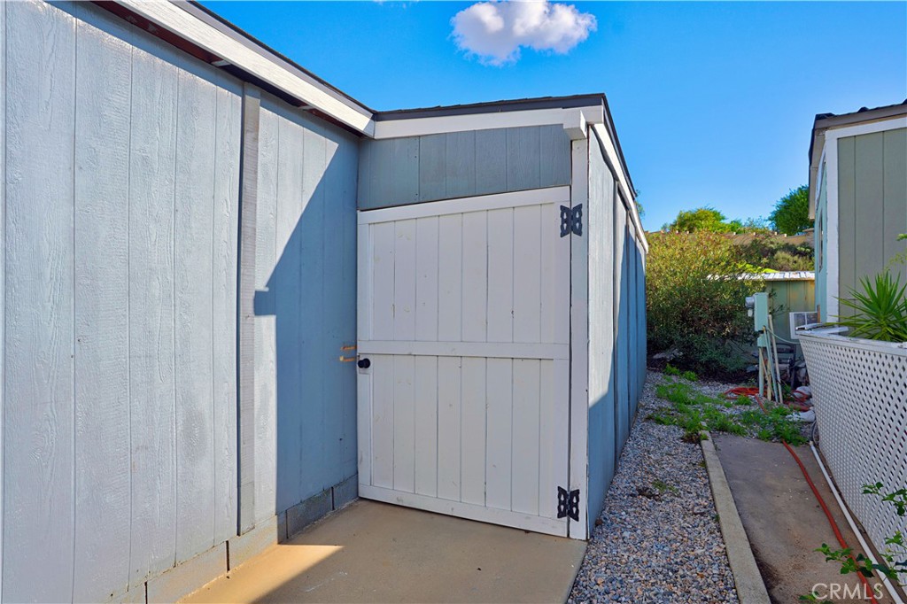 main property photo 36