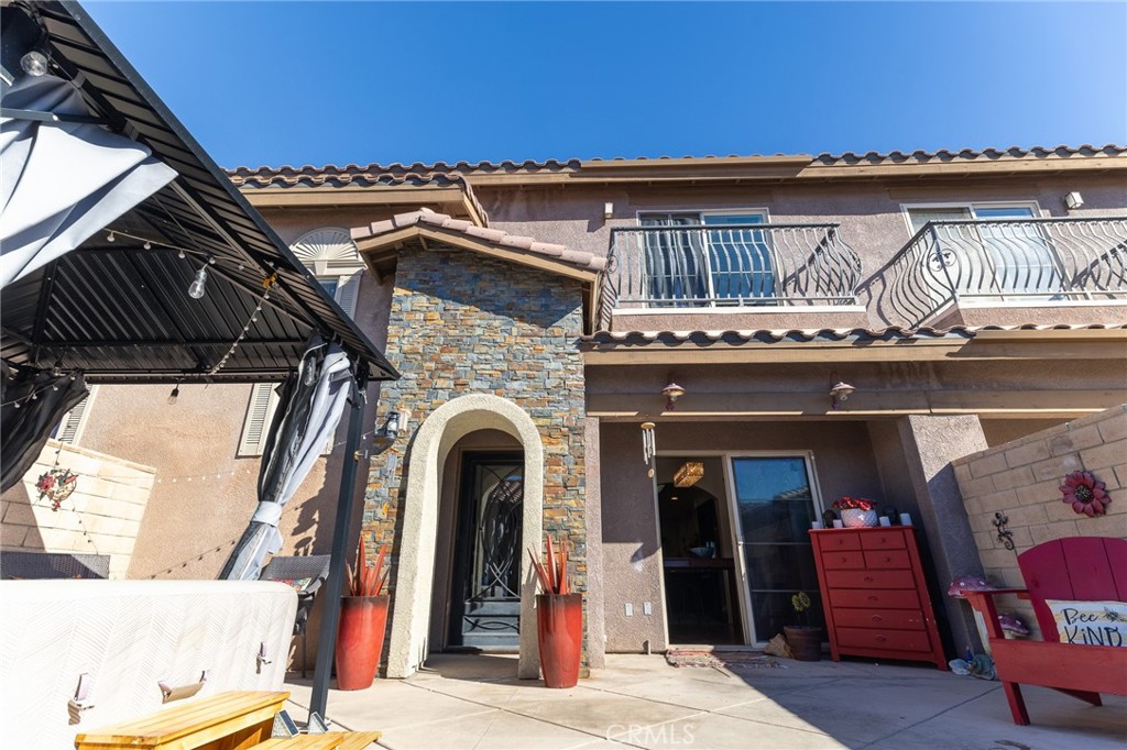 main property photo 10