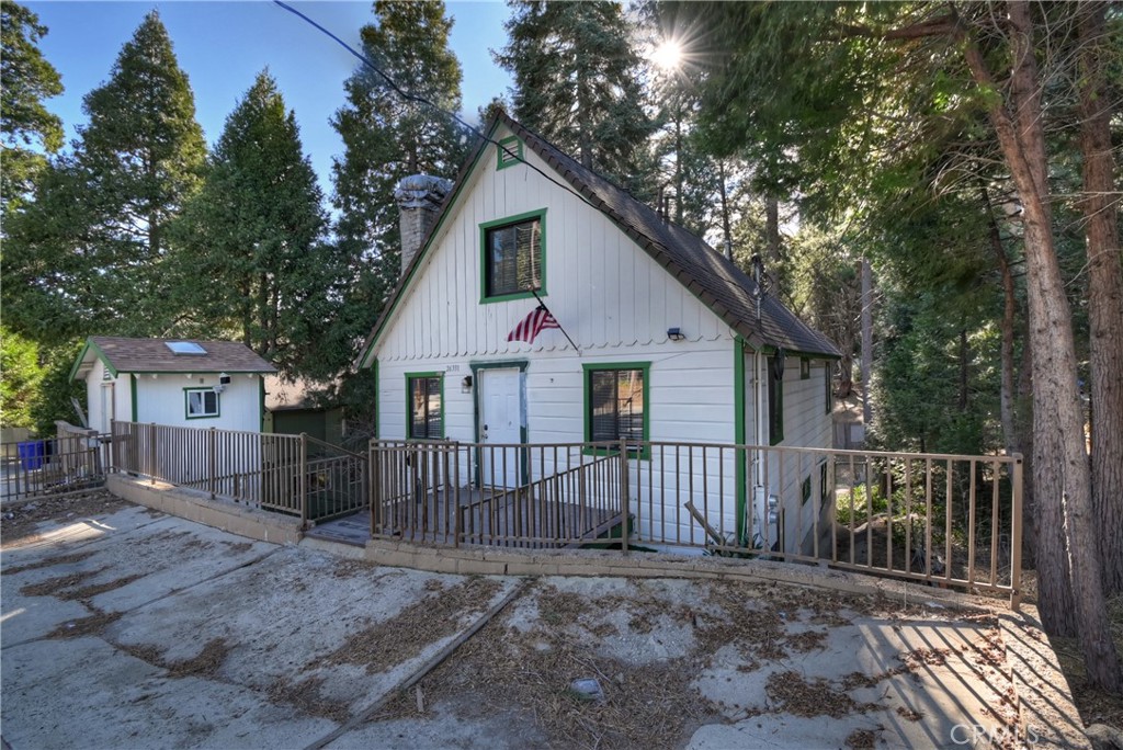 main property photo 40