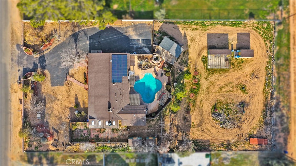main property photo 6