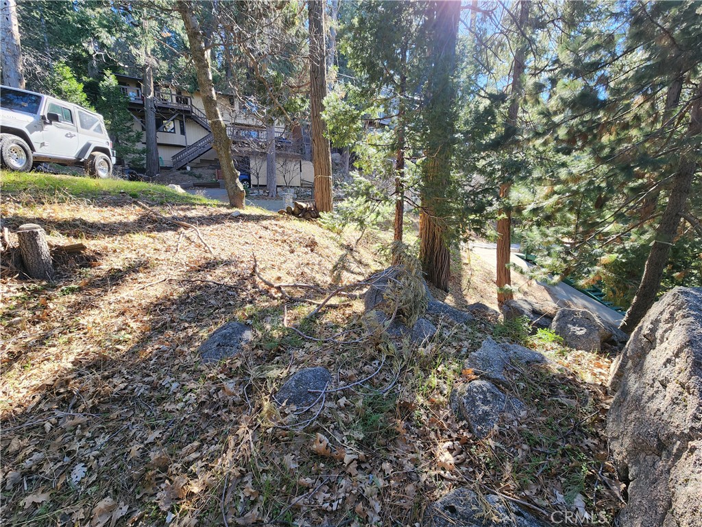 main property photo 30