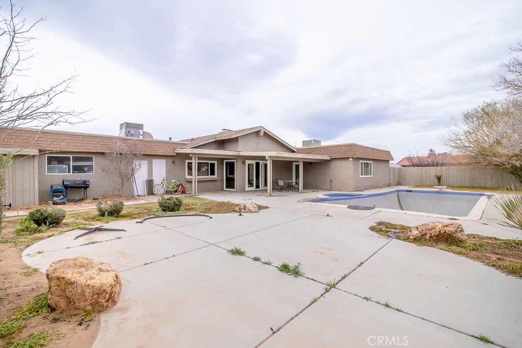 main property photo 45