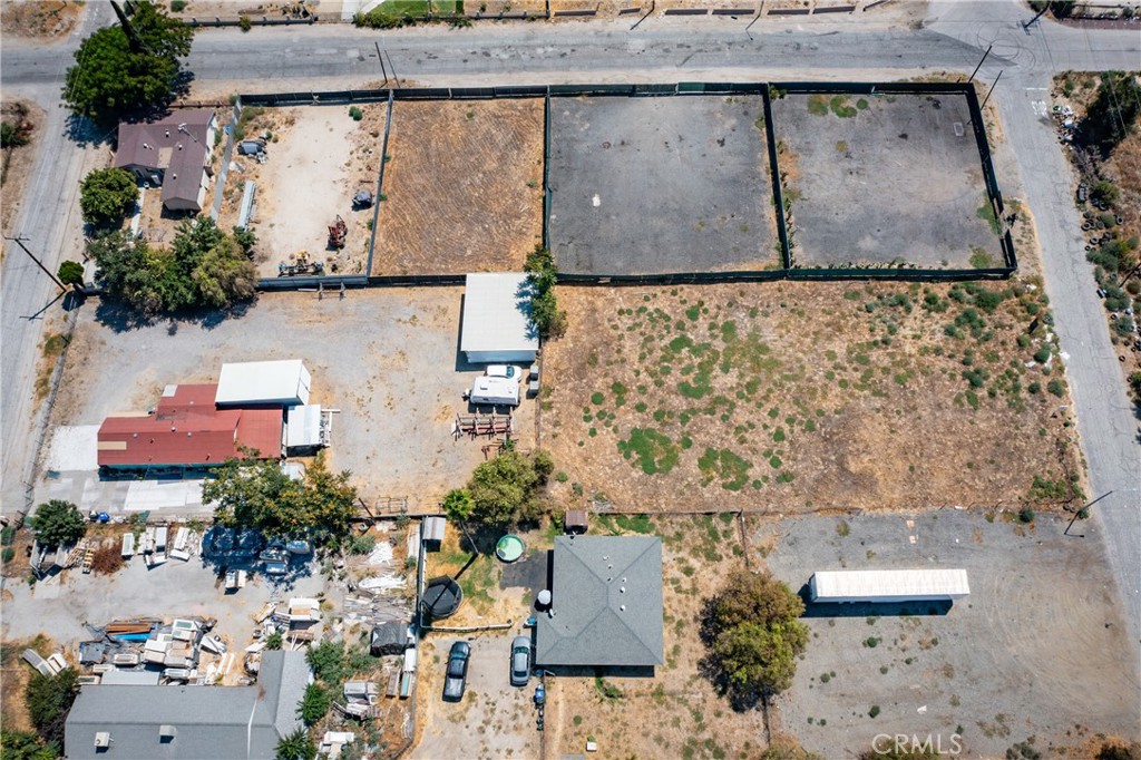 main property photo 7