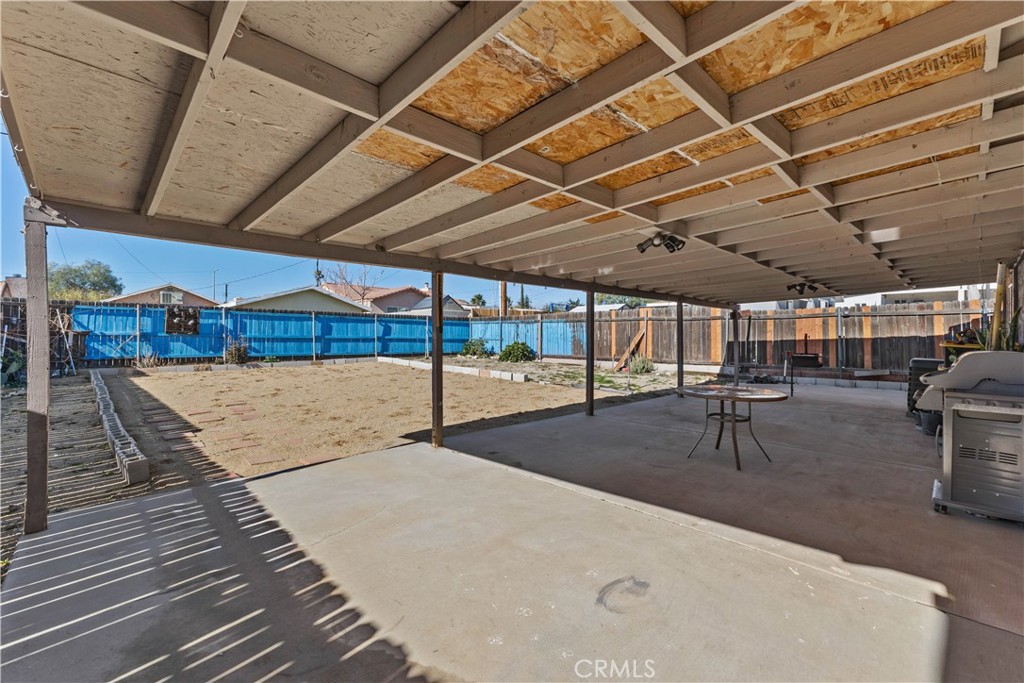 main property photo 20