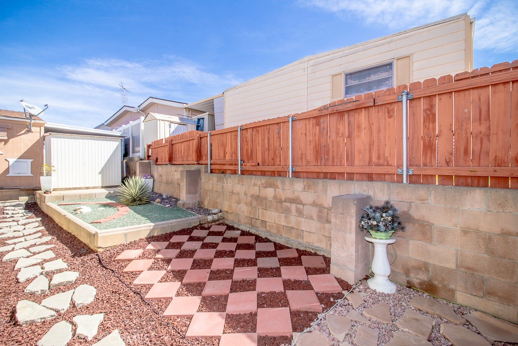 main property photo 24