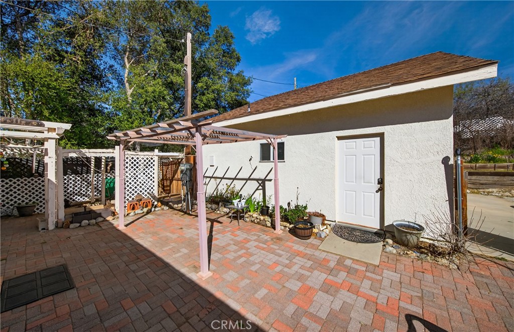 main property photo 23