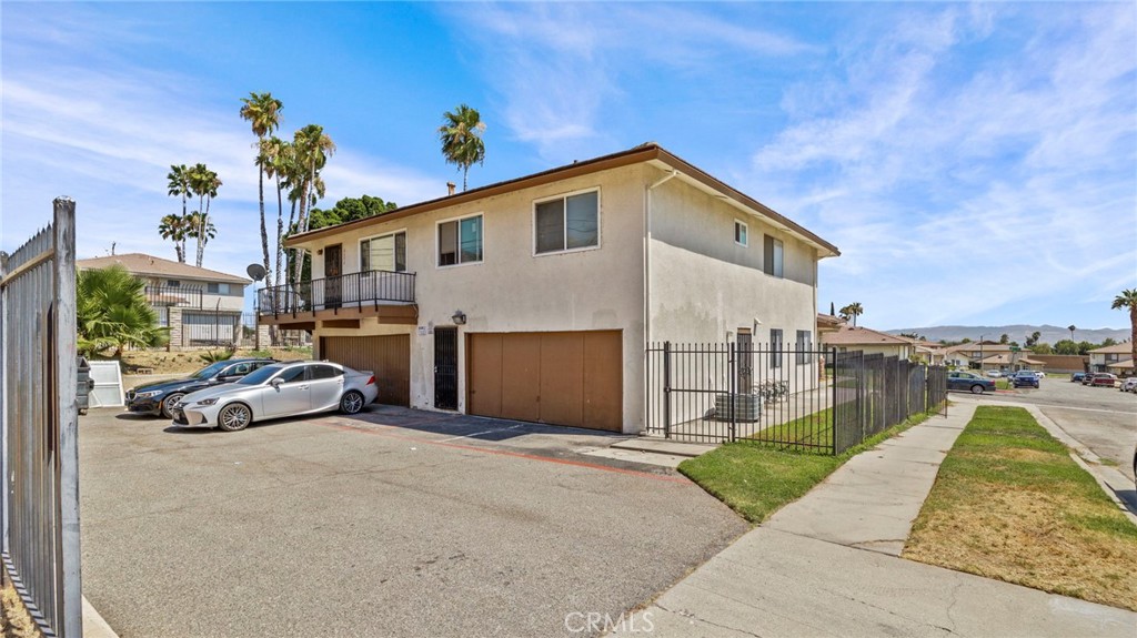 main property photo 12