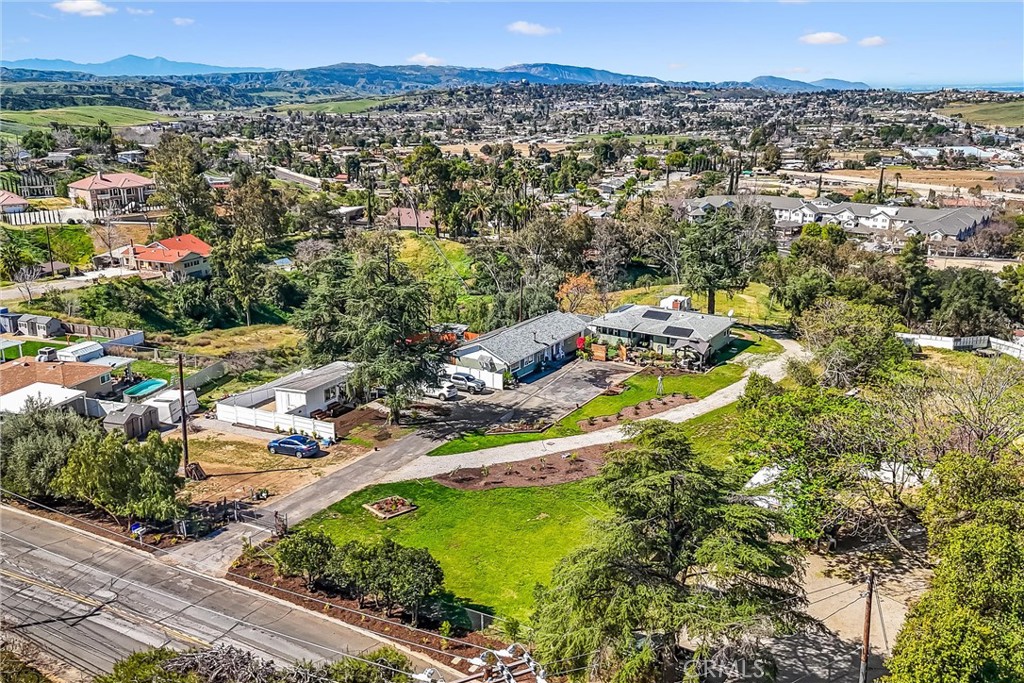 main property photo 40