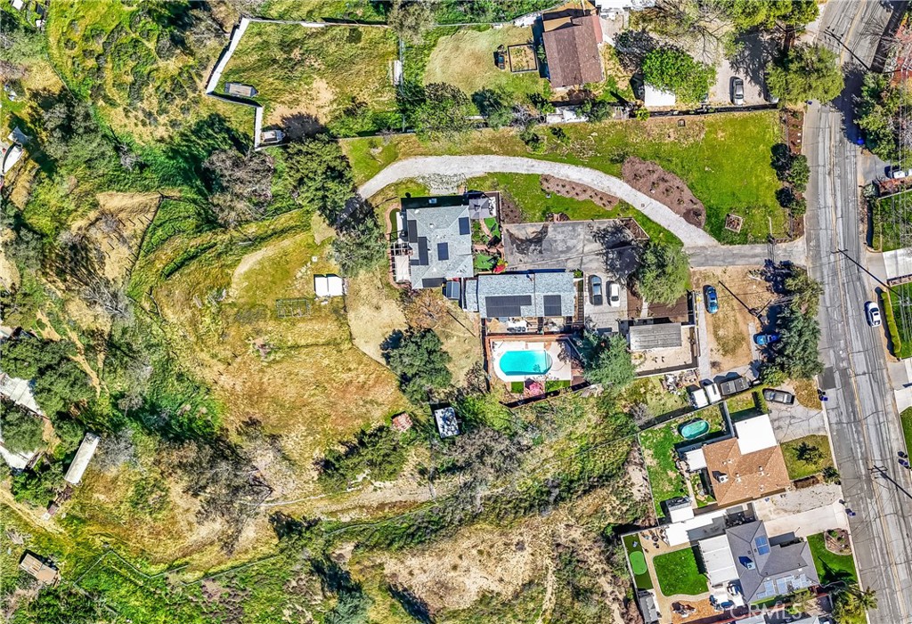 main property photo 50