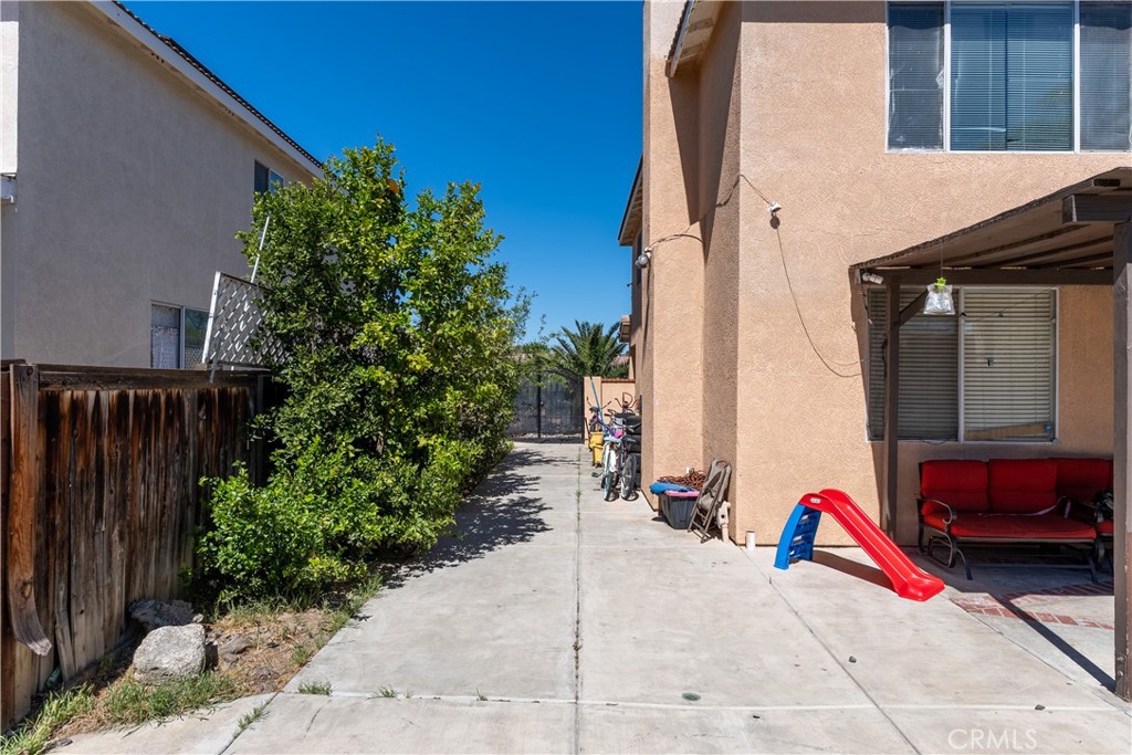 main property photo 29