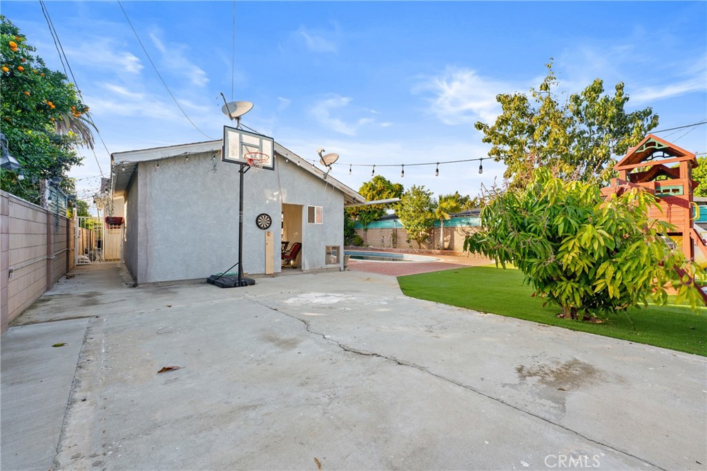 main property photo 66
