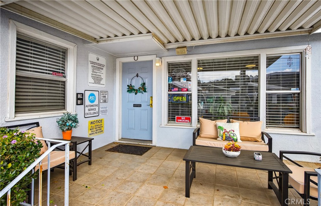 main property photo 10