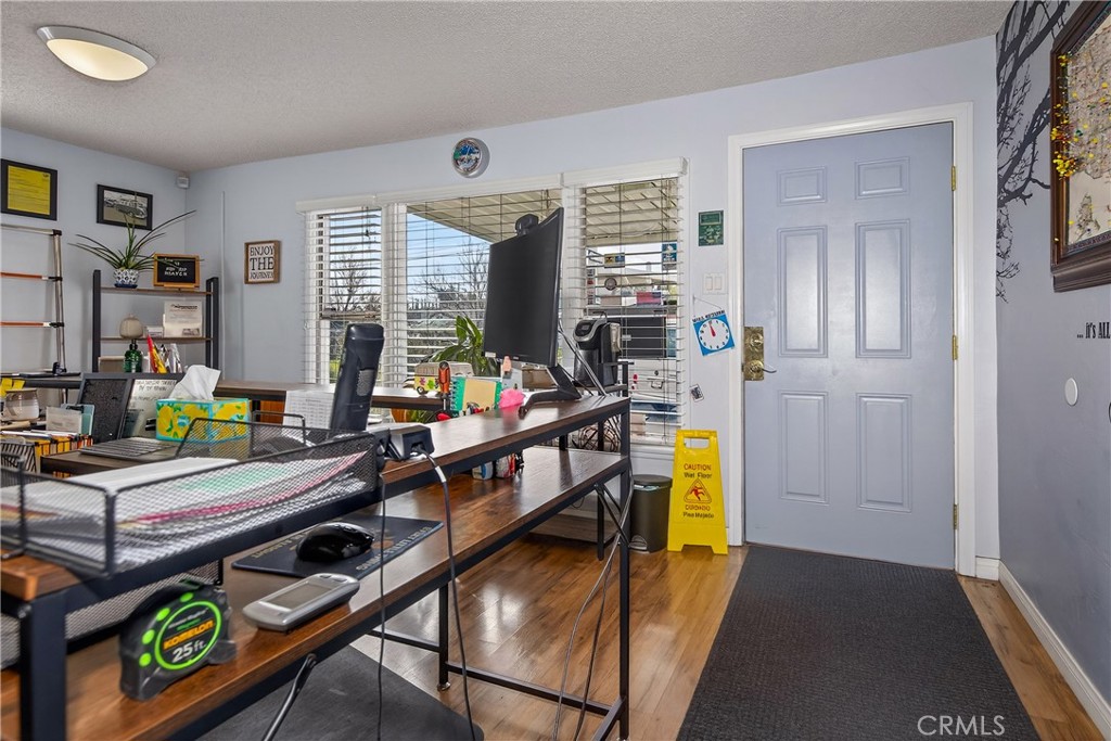 main property photo 11