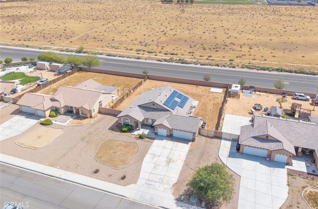 main property photo 30
