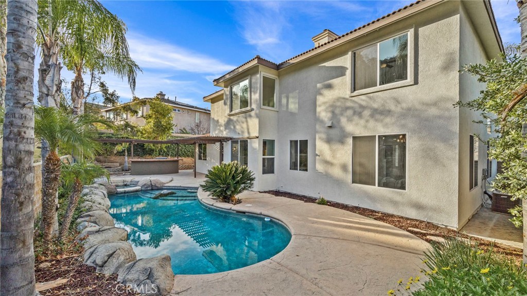 main property photo 39