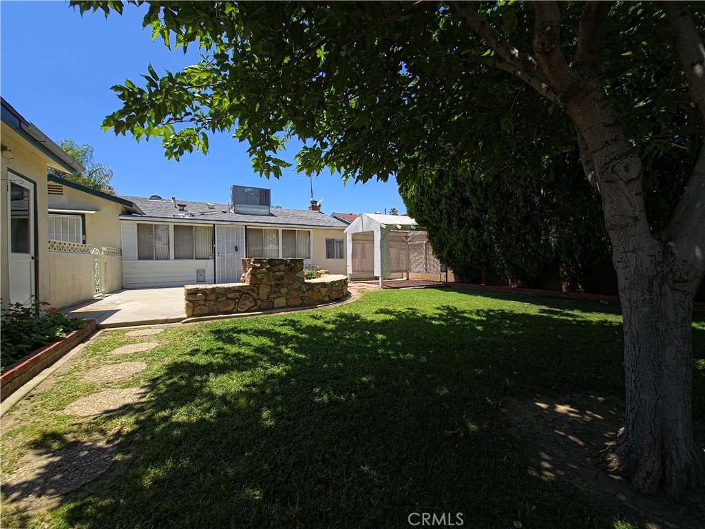 main property photo 37