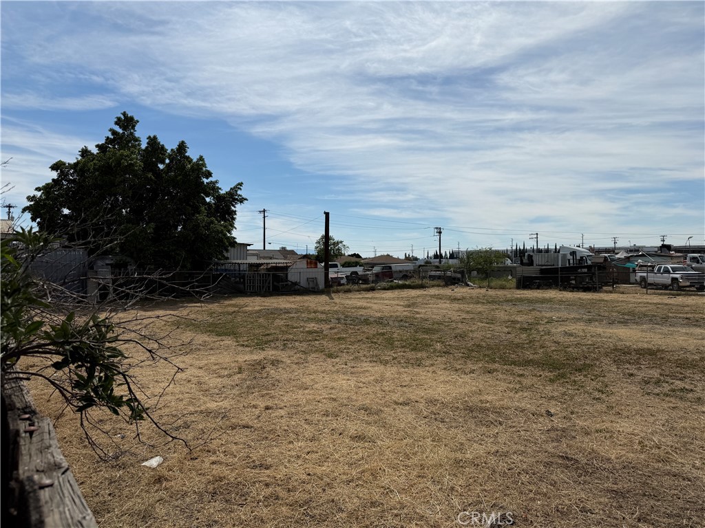 main property photo 10