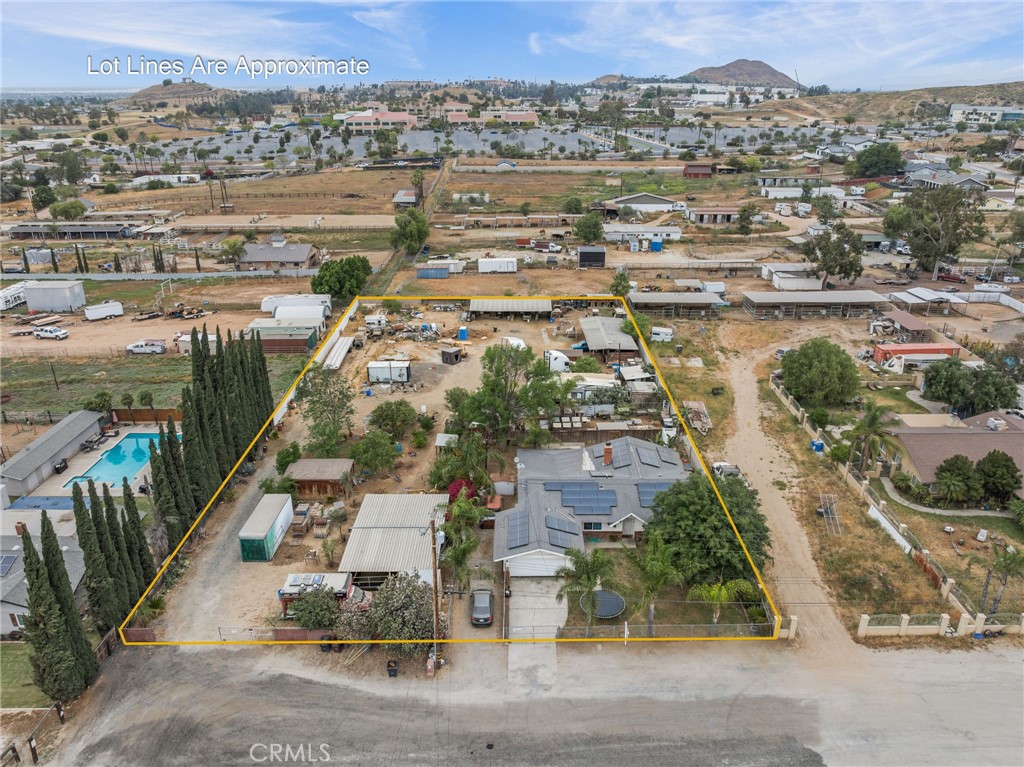 main property photo 37