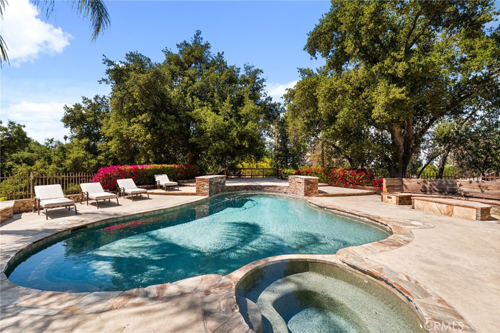 main property photo 61