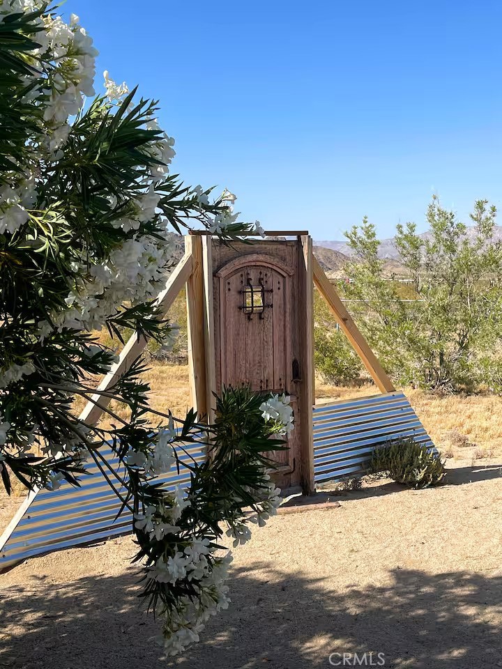main property photo 13