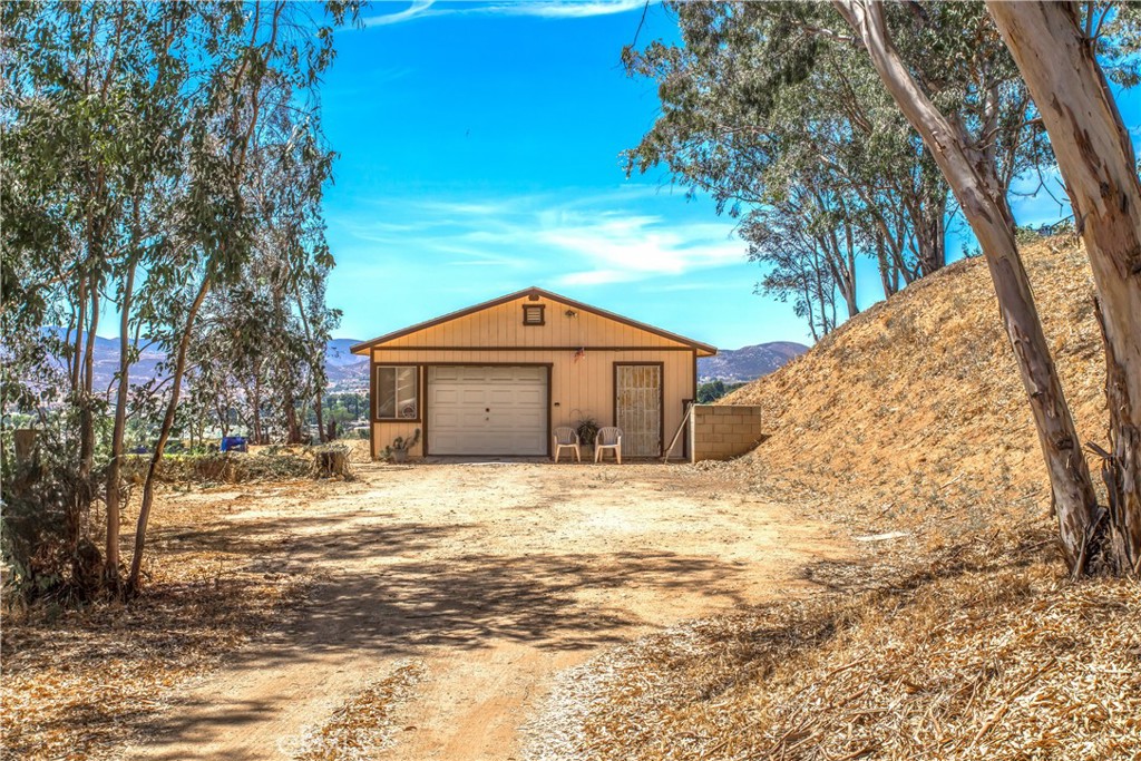 main property photo 44
