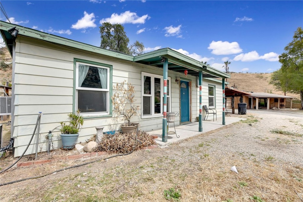 main property photo 25