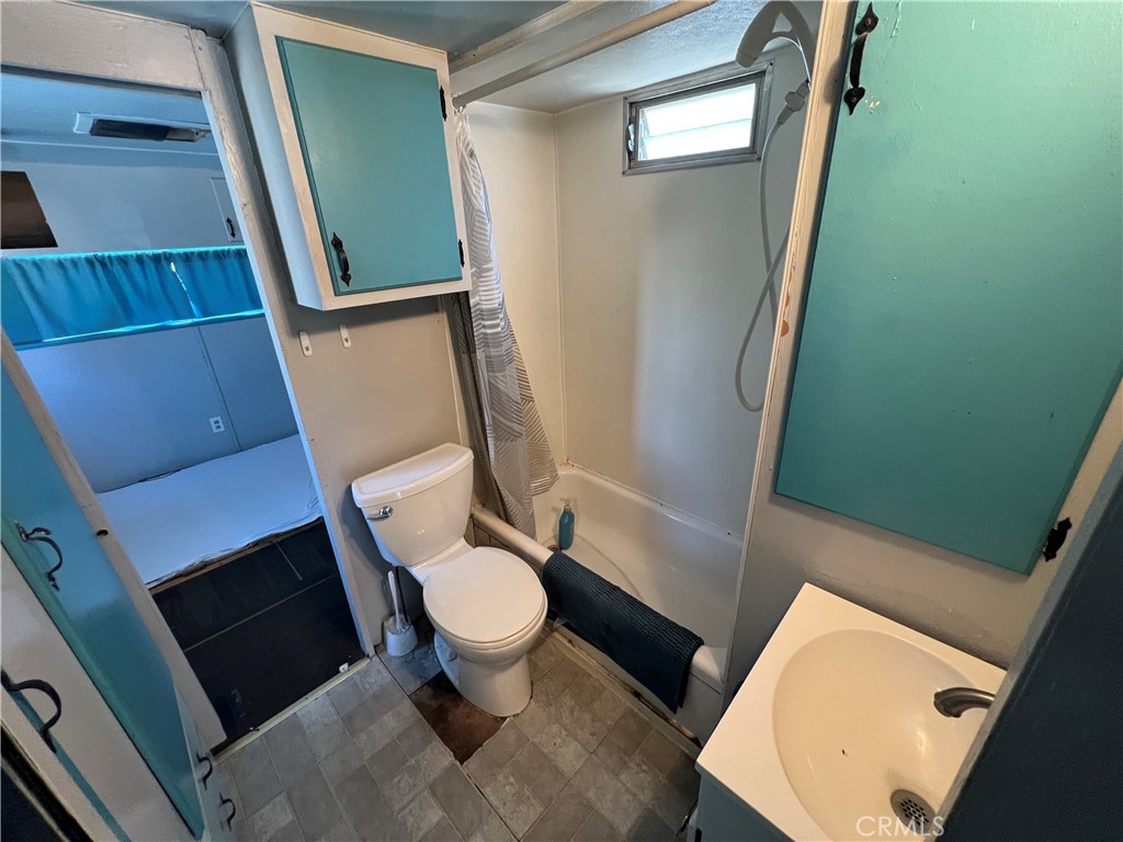 main property photo 63