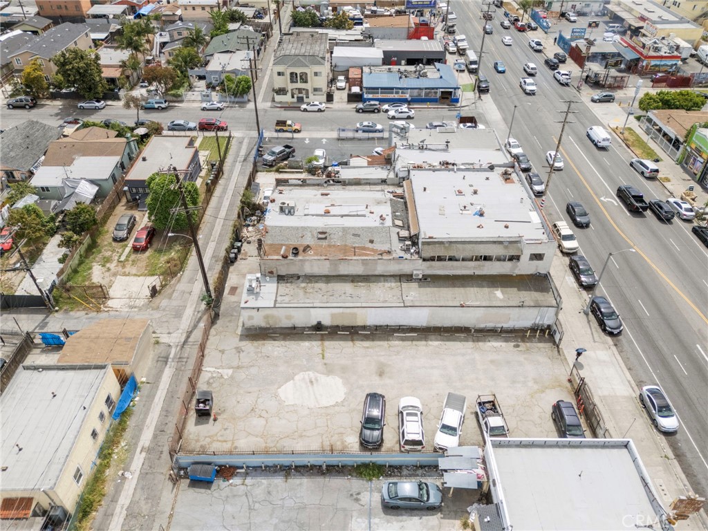 main property photo 35
