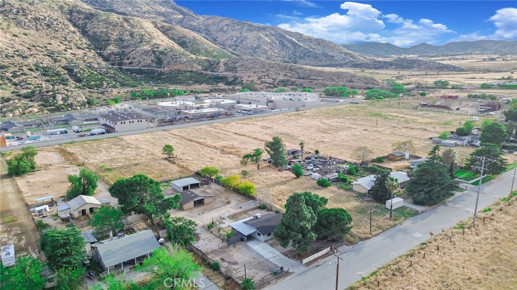 main property photo 47