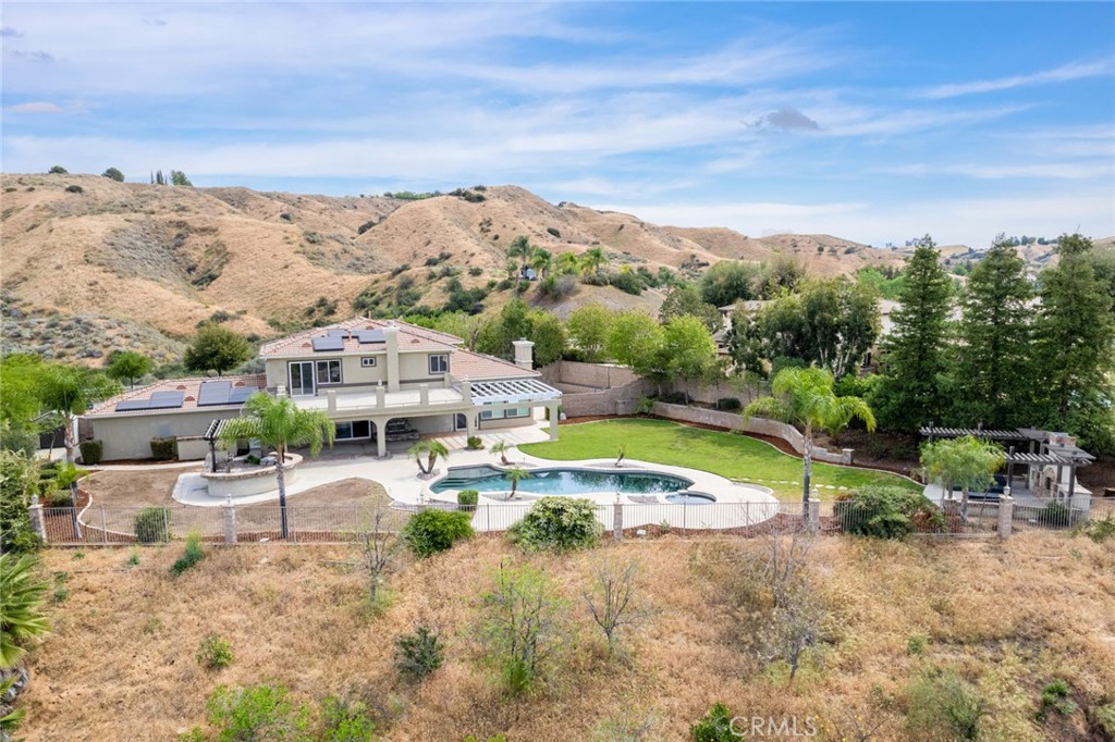 main property photo 3