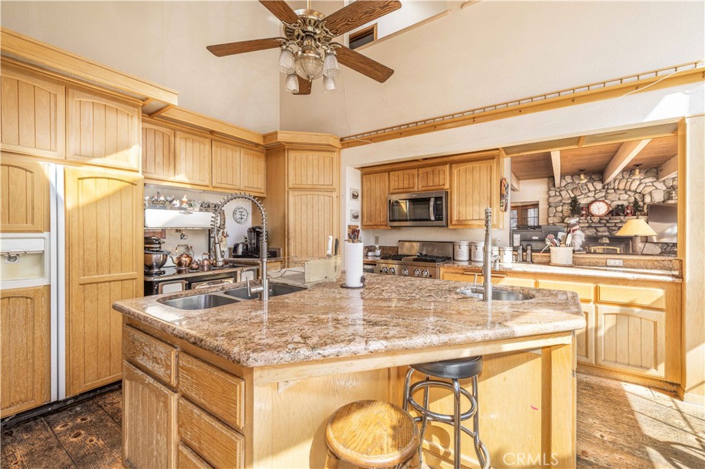 main property photo 15