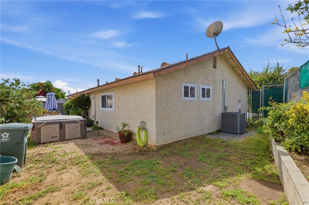 main property photo 30