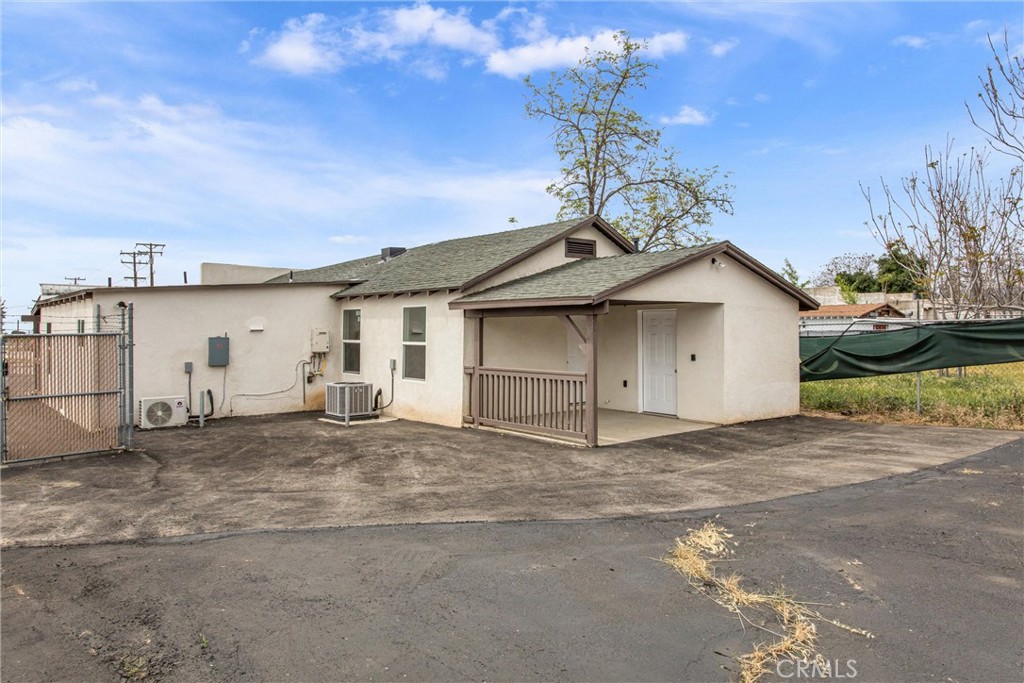 main property photo 16