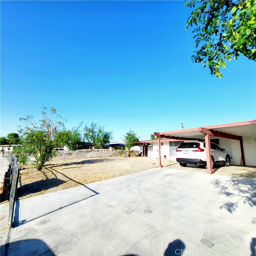 main property photo 16